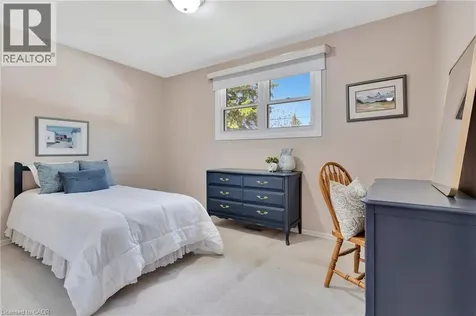 73 Brunswick Avenue Kitchener ON N2H 4E7