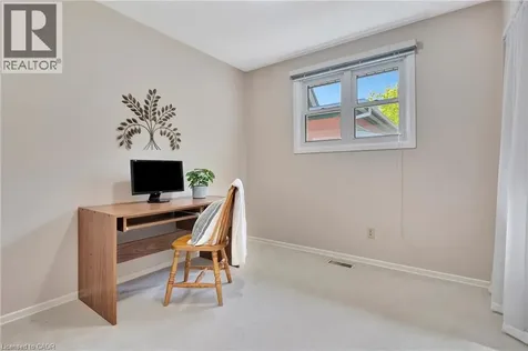 73 Brunswick Avenue Kitchener ON N2H 4E7