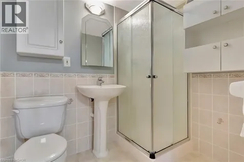 73 Brunswick Avenue Kitchener ON N2H 4E7