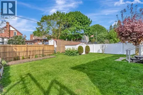 73 Brunswick Avenue Kitchener ON N2H 4E7