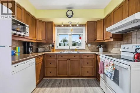 197 Borden Street Sarnia ON N7S 1E7