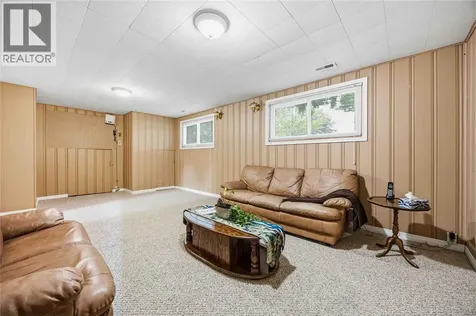197 Borden Street Sarnia ON N7S 1E7