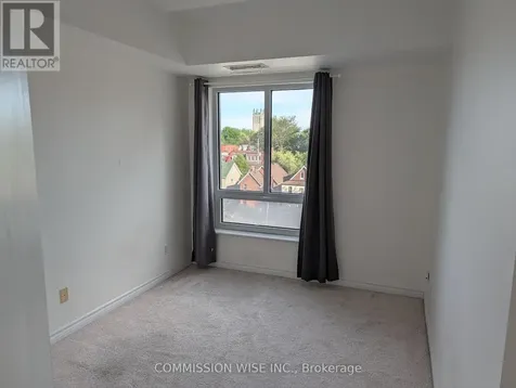 200 Rideau Street Ottawa ON K1N 5Y1