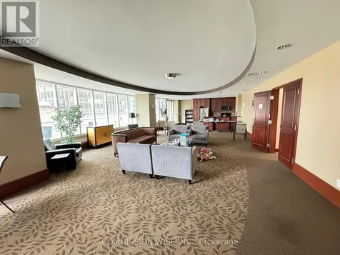 200 Rideau Street Ottawa ON K1N 5Y1