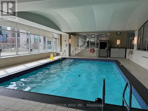 200 Rideau Street Ottawa ON K1N 5Y1