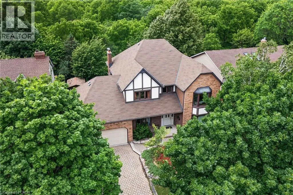 20 Tamwood Court Stoney Creek ON L8J 2L2