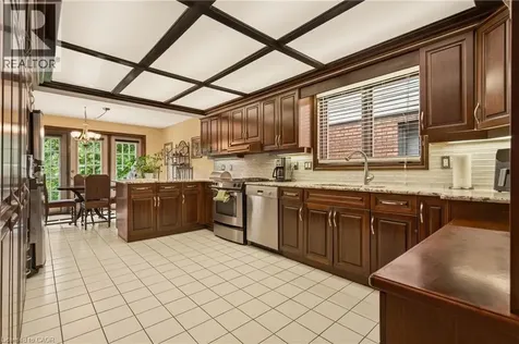 20 Tamwood Court Stoney Creek ON L8J 2L2