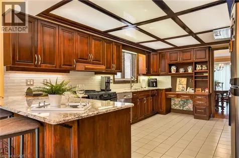 20 Tamwood Court Stoney Creek ON L8J 2L2