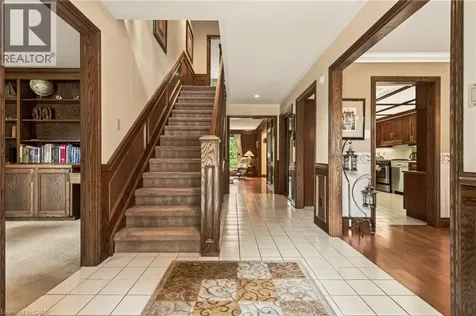 20 Tamwood Court Stoney Creek ON L8J 2L2