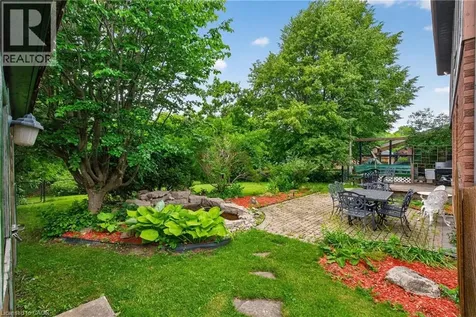 20 Tamwood Court Stoney Creek ON L8J 2L2