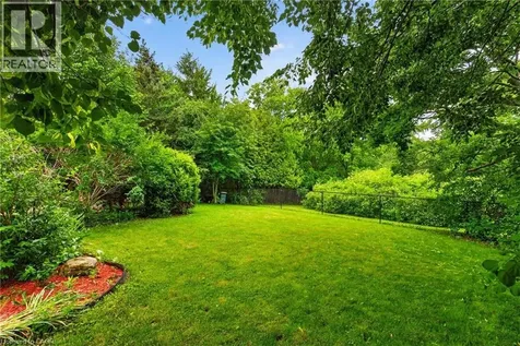 20 Tamwood Court Stoney Creek ON L8J 2L2