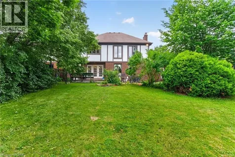 20 Tamwood Court Stoney Creek ON L8J 2L2