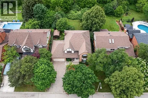 20 Tamwood Court Stoney Creek ON L8J 2L2