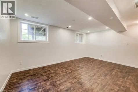 208 Featherstone Crescent Kitchener ON N2R 1Z3