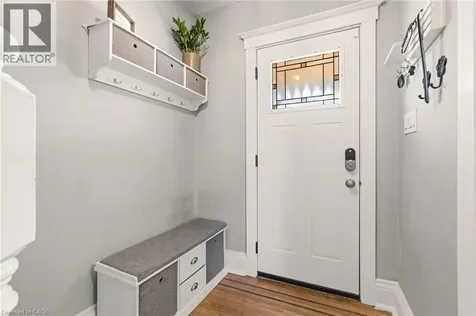 35 Dundas Street Dundas ON L8H 1A1