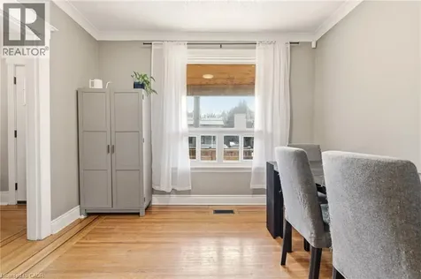 35 Dundas Street Dundas ON L8H 1A1