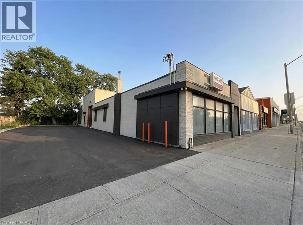 108 Parkdale Avenue North Hamilton ON L8H 5W9