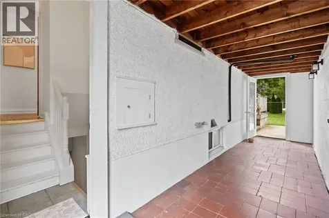 3 Philpark Road St. Catharines ON L2N 4E4