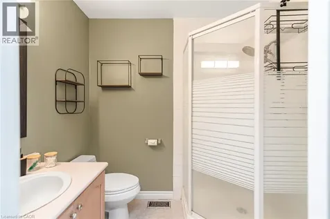 30 Braemar Avenue Caledonia ON N3W 2M1
