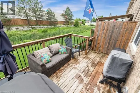 30 Braemar Avenue Caledonia ON N3W 2M1