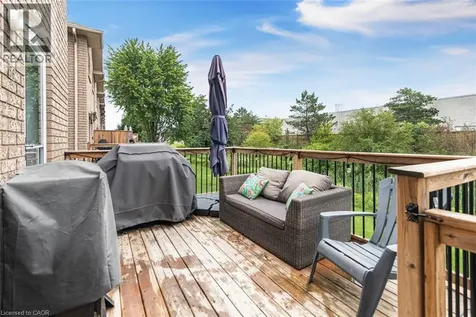 30 Braemar Avenue Caledonia ON N3W 2M1