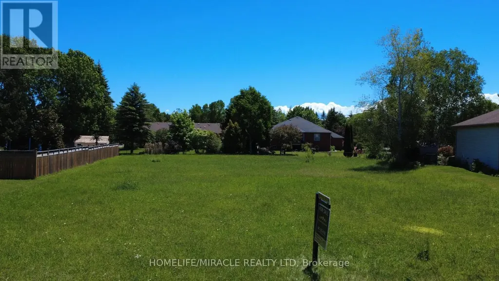 31 Fairway Crescent Wasaga Beach ON L9Z 1B9