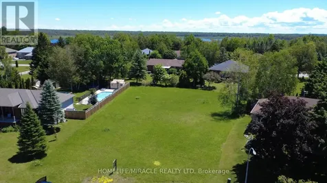 31 Fairway Crescent Wasaga Beach ON L9Z 1B9