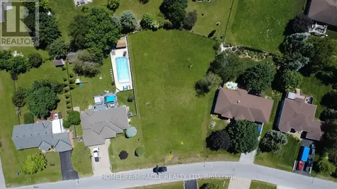 31 Fairway Crescent Wasaga Beach ON L9Z 1B9