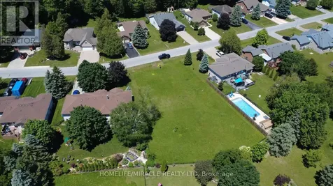 31 Fairway Crescent Wasaga Beach ON L9Z 1B9