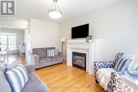 26 Barrington Trail Collingwood ON L9Y 0G1