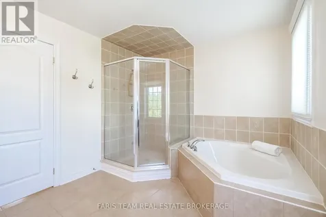 26 Barrington Trail Collingwood ON L9Y 0G1