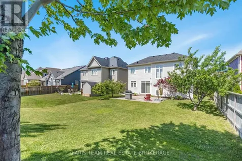 26 Barrington Trail Collingwood ON L9Y 0G1