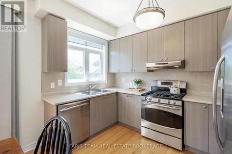 26 Barrington Trail Collingwood ON L9Y 0G1