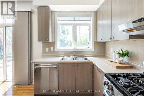 26 Barrington Trail Collingwood ON L9Y 0G1