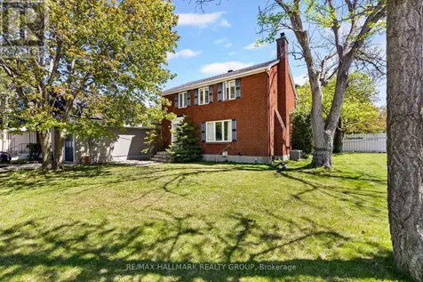 824 Byron Avenue Ottawa ON K2A 0H7