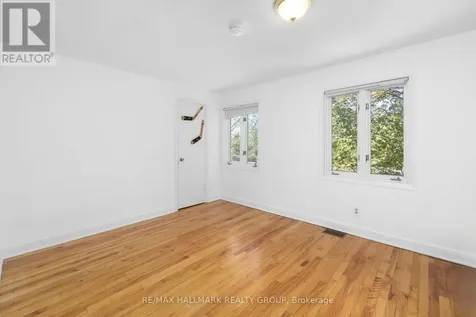 824 Byron Avenue Ottawa ON K2A 0H7