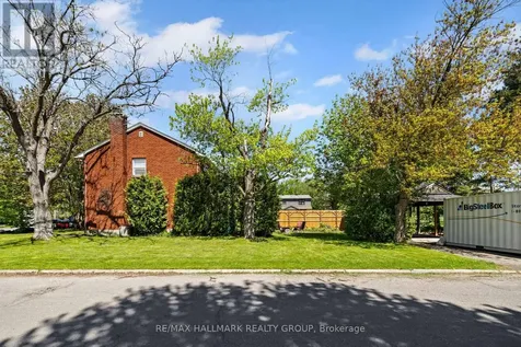824 Byron Avenue Ottawa ON K2A 0H7