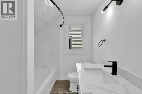 1376 Goyeau Street Windsor ON N8X 3L1