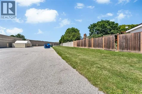 1723 Homestead Lane Lasalle ON N9H 2C7