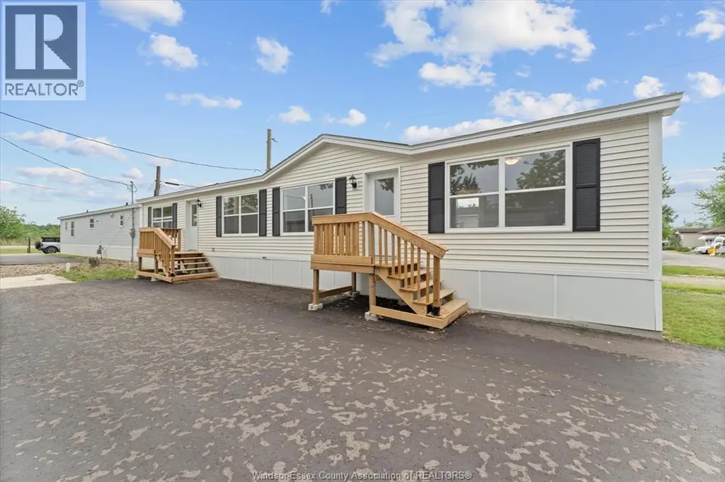 24 Regina Drive Lakeshore ON N8N 2P4
