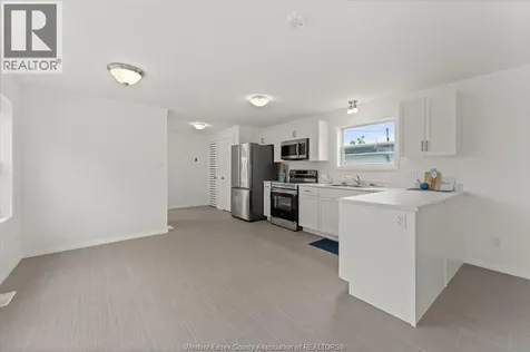24 Regina Drive Lakeshore ON N8N 2P4