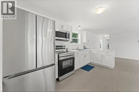 24 Regina Drive Lakeshore ON N8N 2P4
