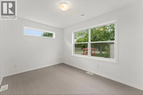 24 Regina Drive Lakeshore ON N8N 2P4