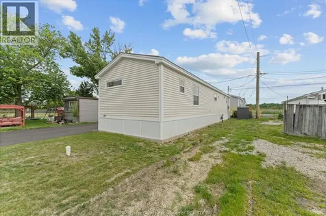 24 Regina Drive Lakeshore ON N8N 2P4