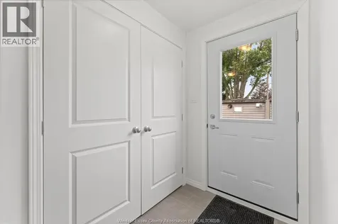 24 Regina Drive Lakeshore ON N8N 2P4