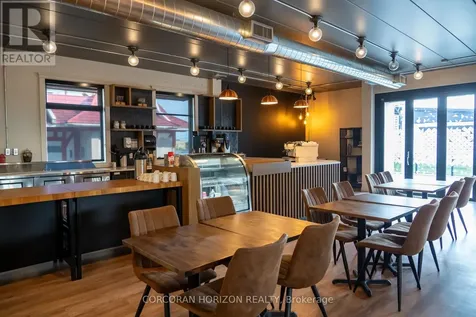 618 King Street West Kitchener ON N2G 1C8