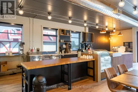 618 King Street West Kitchener ON N2G 1C8