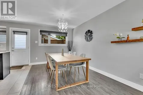 2601 Needham Crescent Ottawa ON K1V 6K1