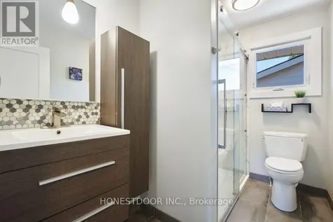 2601 Needham Crescent Ottawa ON K1V 6K1