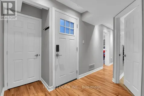 2601 Needham Crescent Ottawa ON K1V 6K1